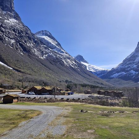 Trollstigen Camping And Gjestegard Ξενοδοχείο Åndalsnes Εξωτερικό φωτογραφία