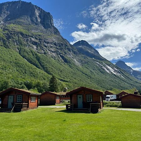 Trollstigen Camping And Gjestegard Åndalsnes Εξωτερικό φωτογραφία
