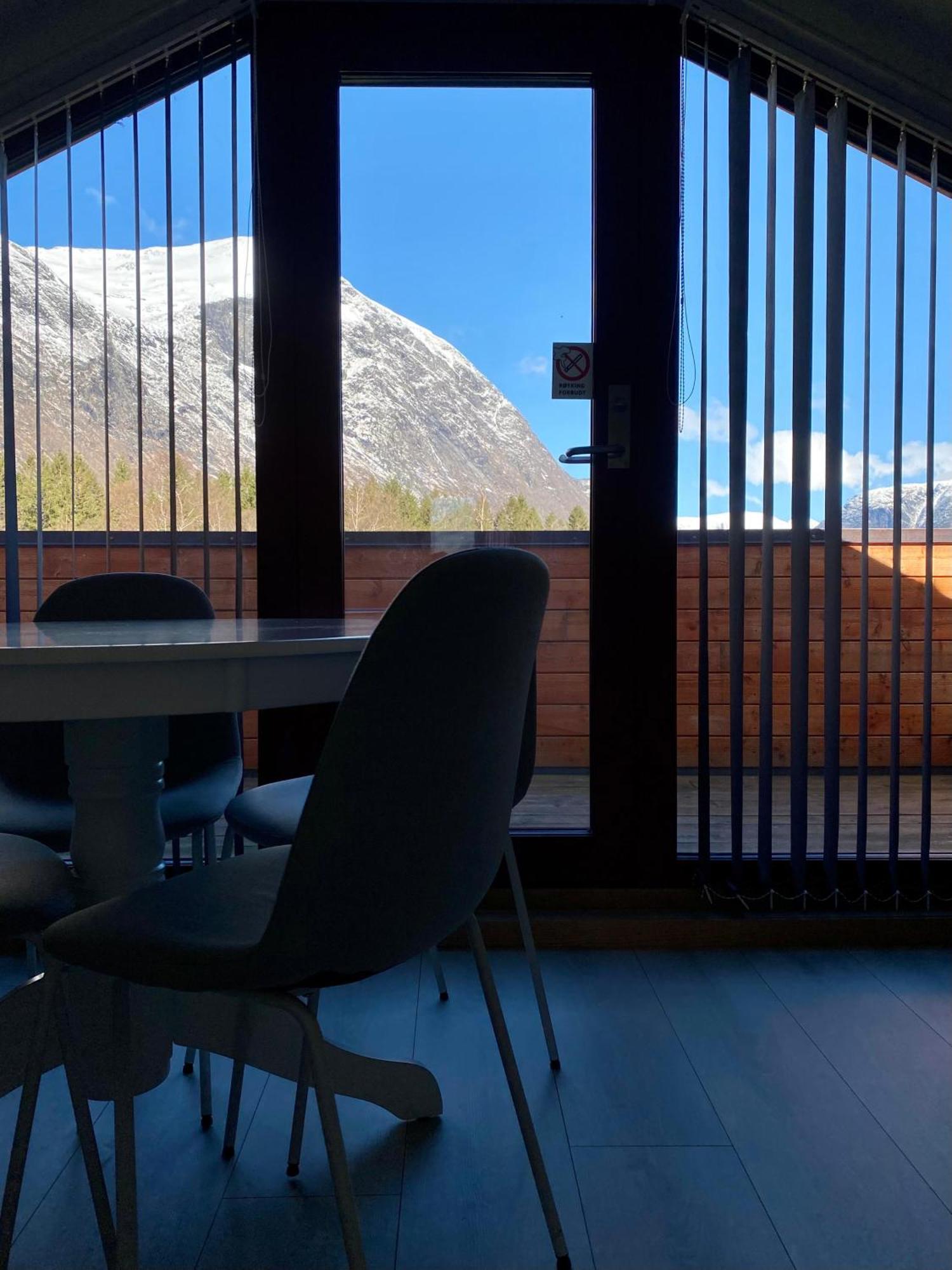 Trollstigen Camping And Gjestegard Åndalsnes Εξωτερικό φωτογραφία