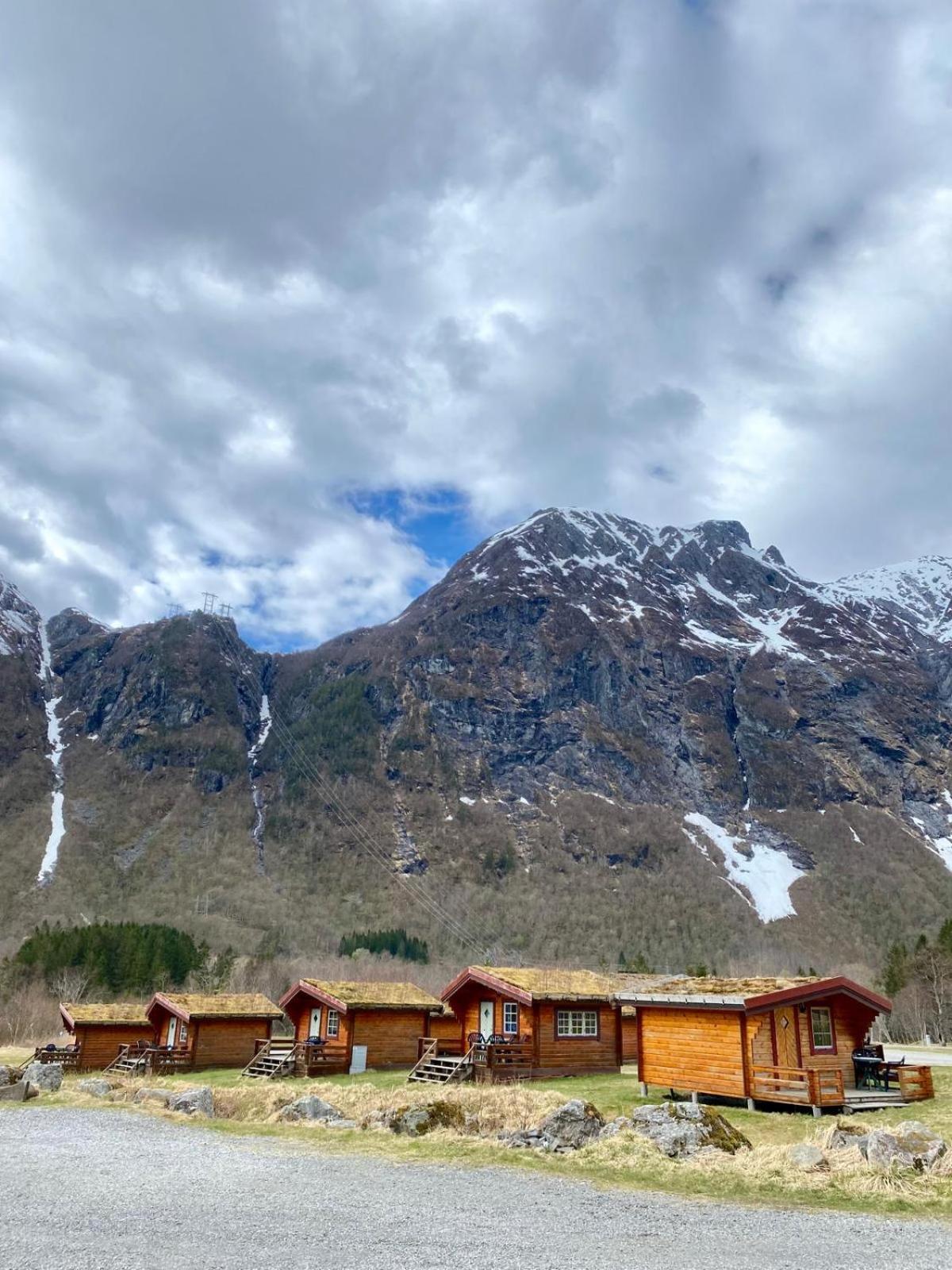 Trollstigen Camping And Gjestegard Ξενοδοχείο Åndalsnes Εξωτερικό φωτογραφία