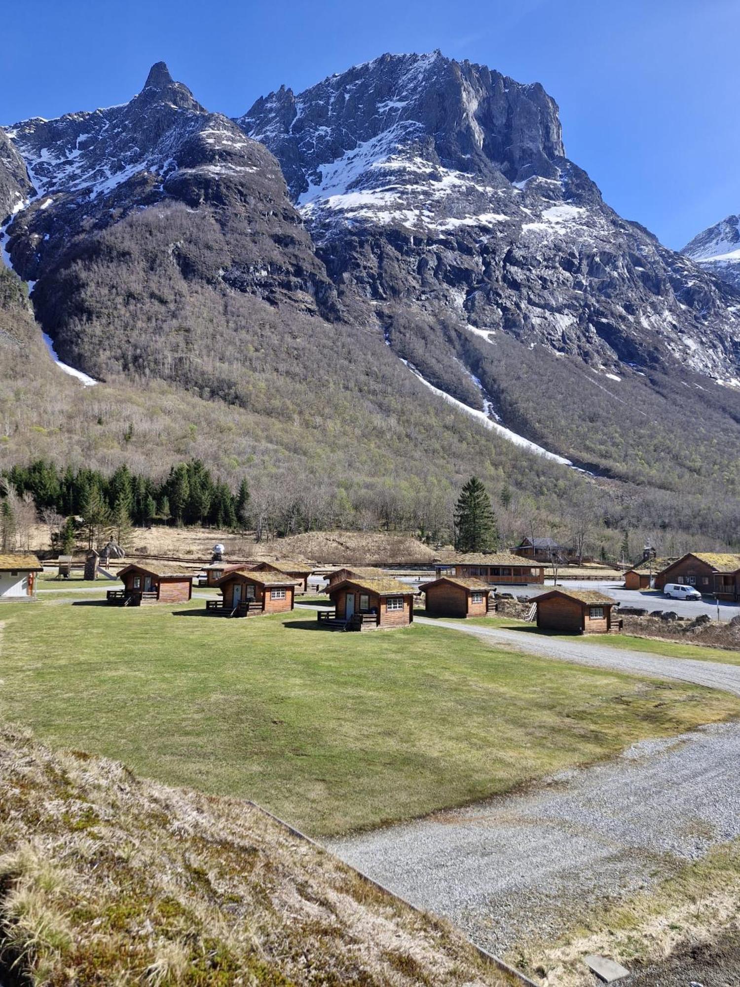 Trollstigen Camping And Gjestegard Ξενοδοχείο Åndalsnes Εξωτερικό φωτογραφία