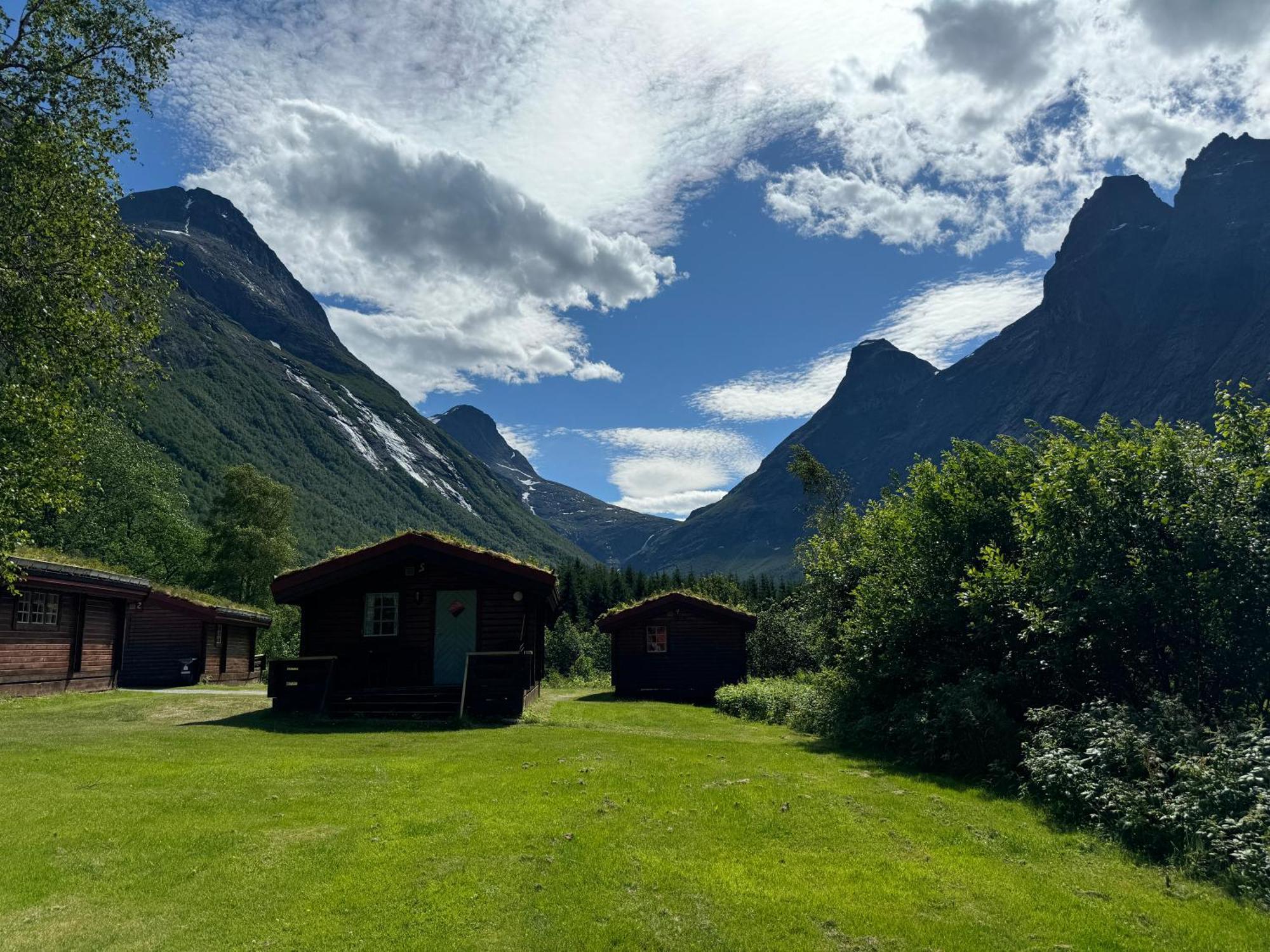 Trollstigen Camping And Gjestegard Åndalsnes Εξωτερικό φωτογραφία